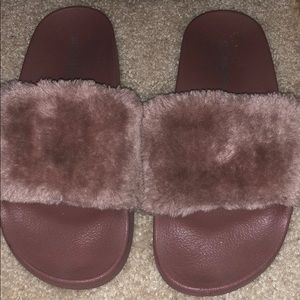 Steve Madden Slides
